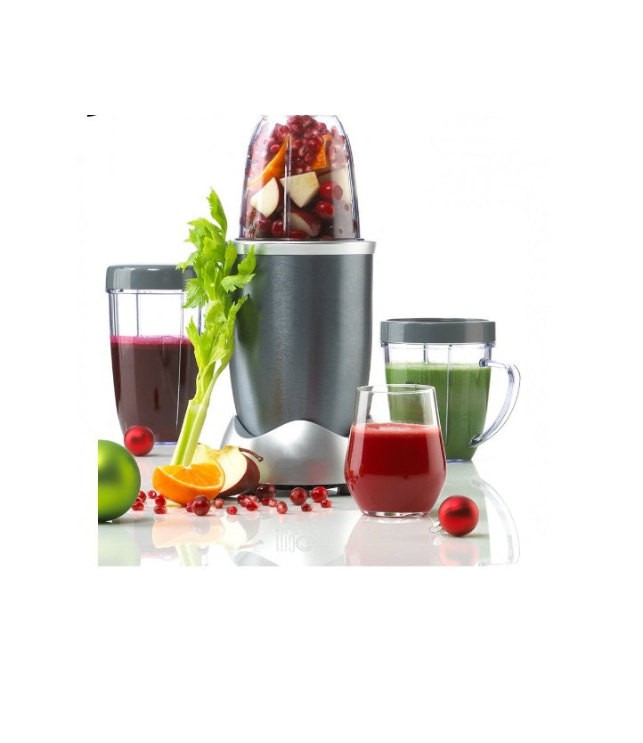 Robot de bucatarie multifunctional pentru nutritie, compact si usor de folosit
